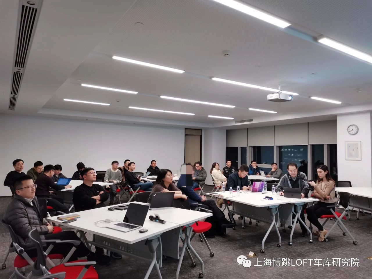 浦东杭州LOFT车库专题会